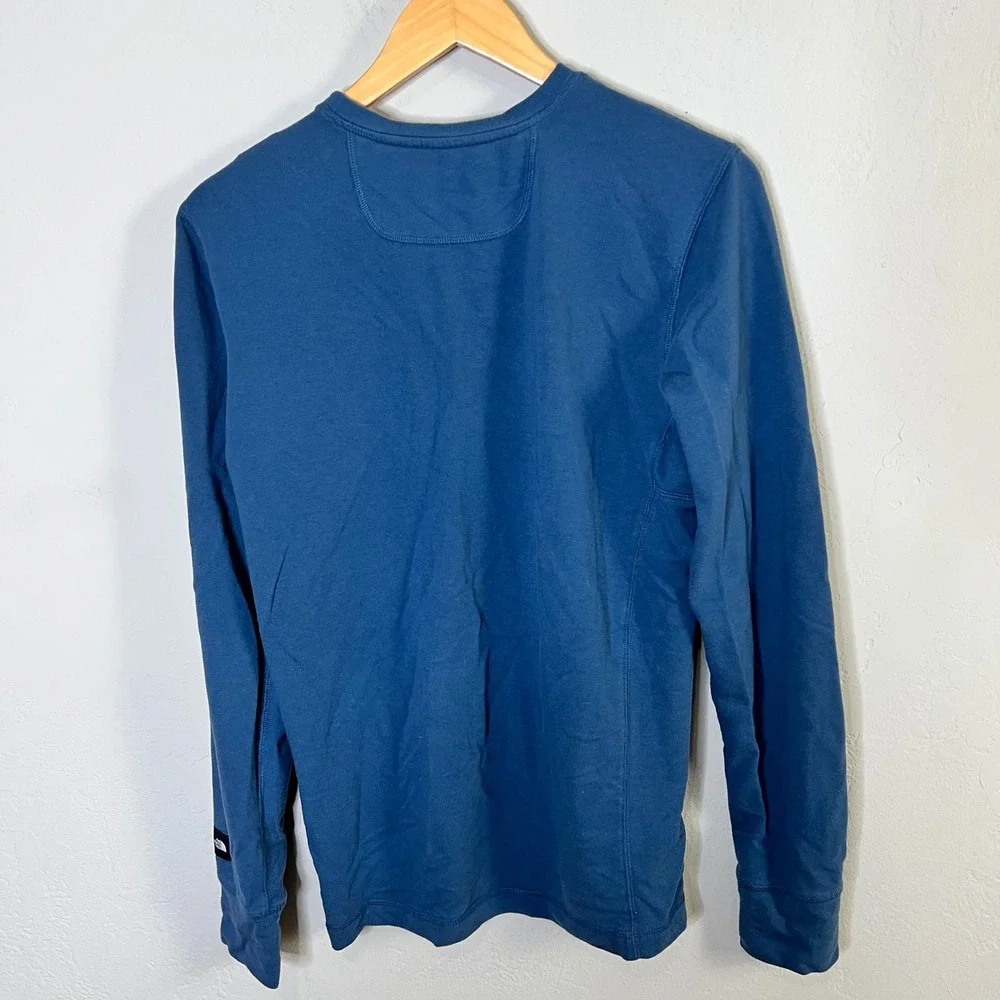The North Face Long Sleeve T-Shirt Lot of 2 Mens Size Small Blue Gray Pullover